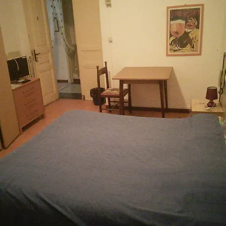Buffo Hotel